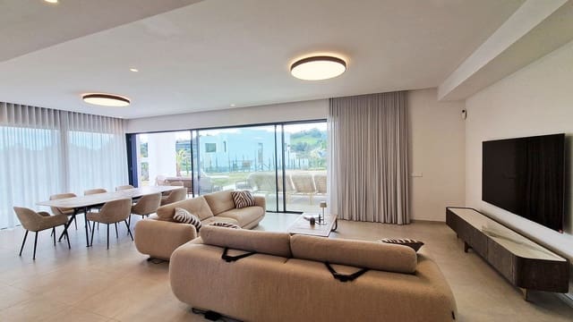 4 quarto Moradia para venda em La Cala de Mijas, Mijas com piscina garagem - 2 000 000 € (Ref: 9569321)