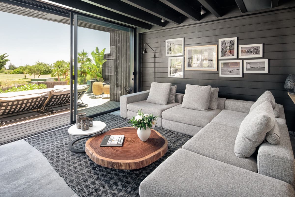 4 sovrum Villa till salu i Estepona med pool garage - 1 380 000 € (Ref: 9575138)