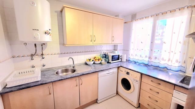 2 slaapkamer Appartement te koop in La Duquesa / Puerto de la Duquesa, Manilva met zwembad - € 235.000 (Ref: 9575143)