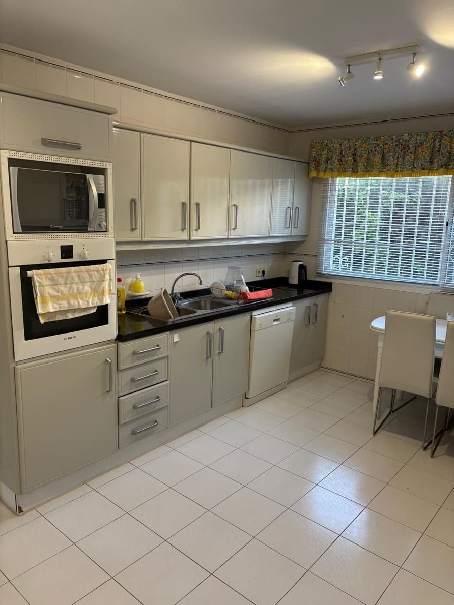 4 Zimmer Villa zu verkaufen in El Paraiso mit Pool Garage - 1.650.000 € (Ref: 9575384)