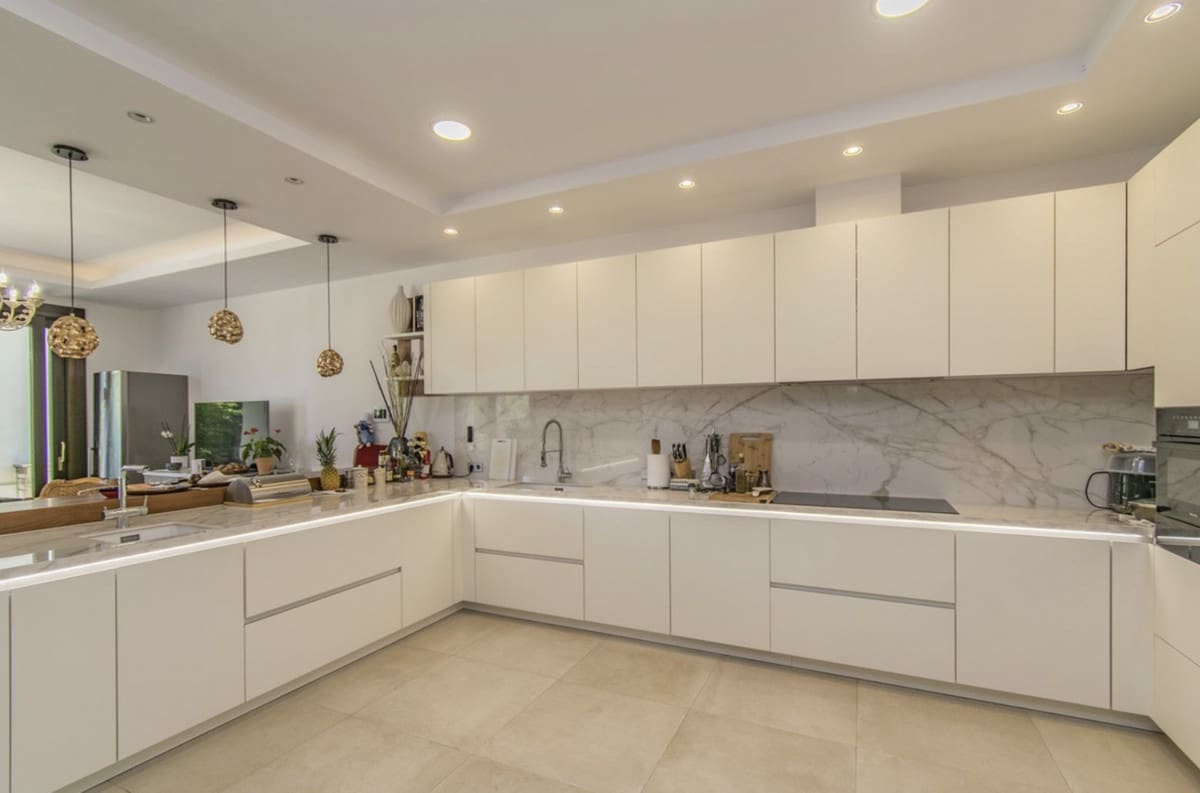 6 quarto Moradia para venda em Guadalmina com piscina garagem - 4 999 000 € (Ref: 9578193)