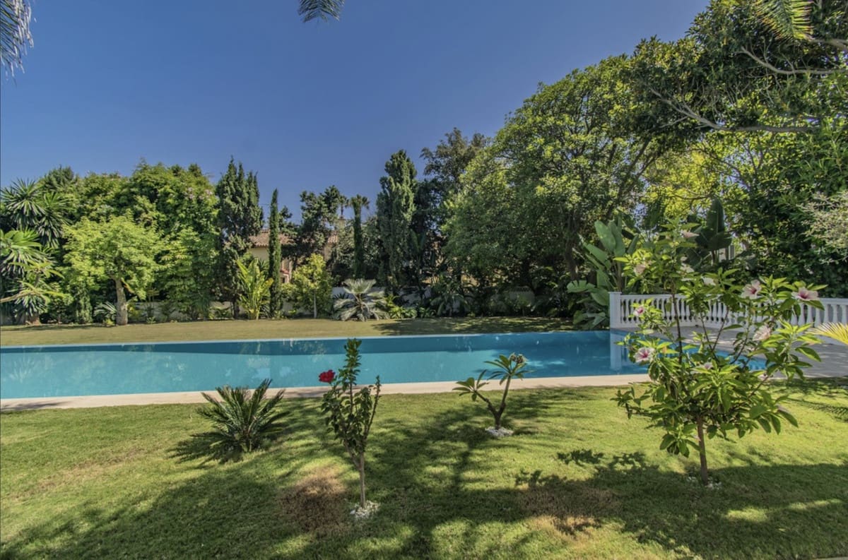 6 quarto Moradia para venda em Guadalmina com piscina garagem - 4 999 000 € (Ref: 9578193)