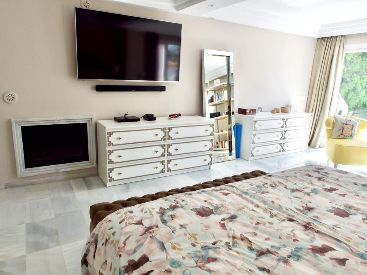 6 camera da letto Villa in vendita in El Paraiso con piscina garage - 3.590.000 € (Rif: 9578194)