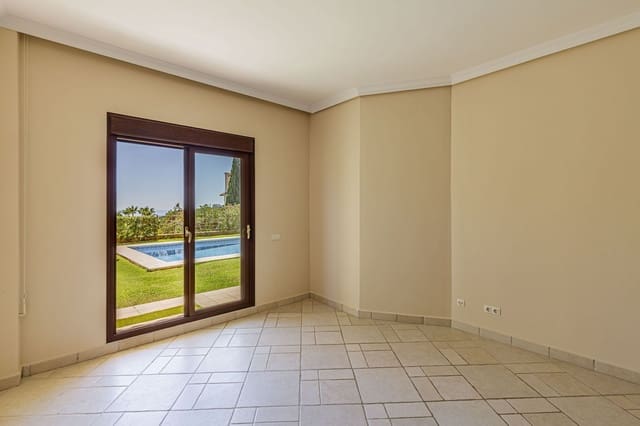 5 quarto Moradia para venda em Los Arqueros, Benahavís com piscina garagem - 2 695 000 € (Ref: 9578195)