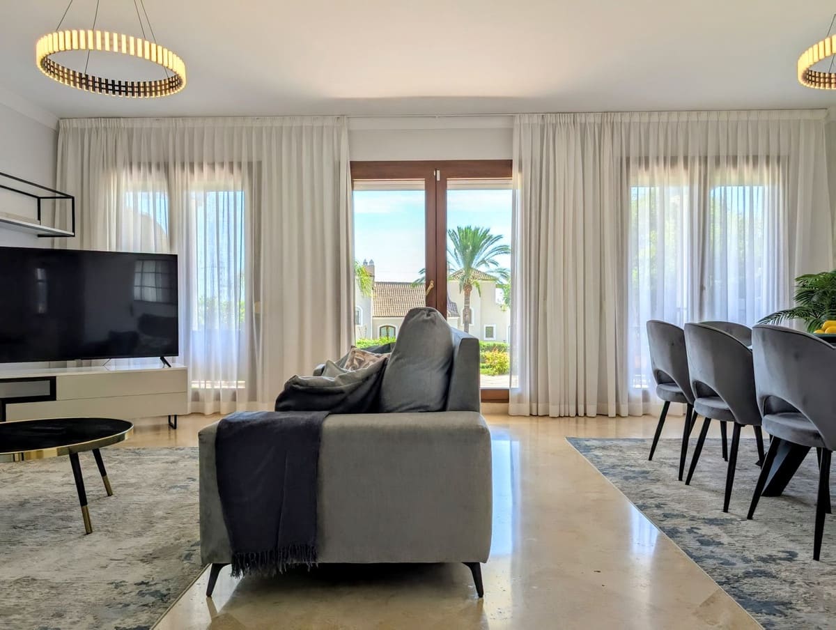 Casa de 4 habitaciones en El Paraiso en venta con piscina garaje - 945.000 € (Ref: 9580149)