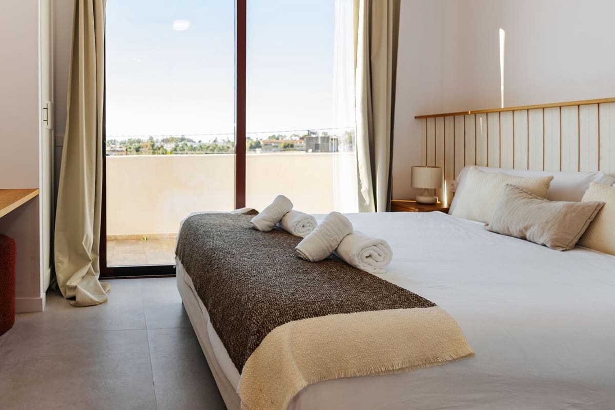 5 chambre Maison de Ville à vendre à Cancelada avec garage - 849 000 € (Ref: 9580150)