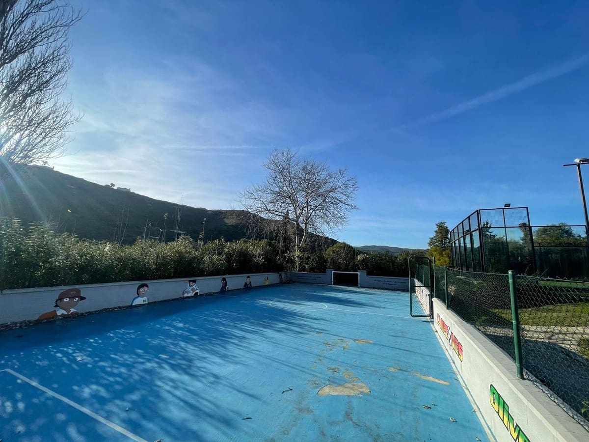 3 sovrum Hus till salu i Manilva med pool garage - 615 000 € (Ref: 9580155)