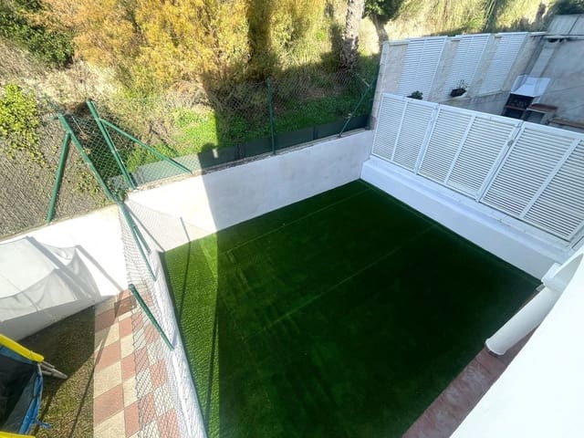 3 sovrum Hus till salu i Manilva med pool garage - 615 000 € (Ref: 9580155)