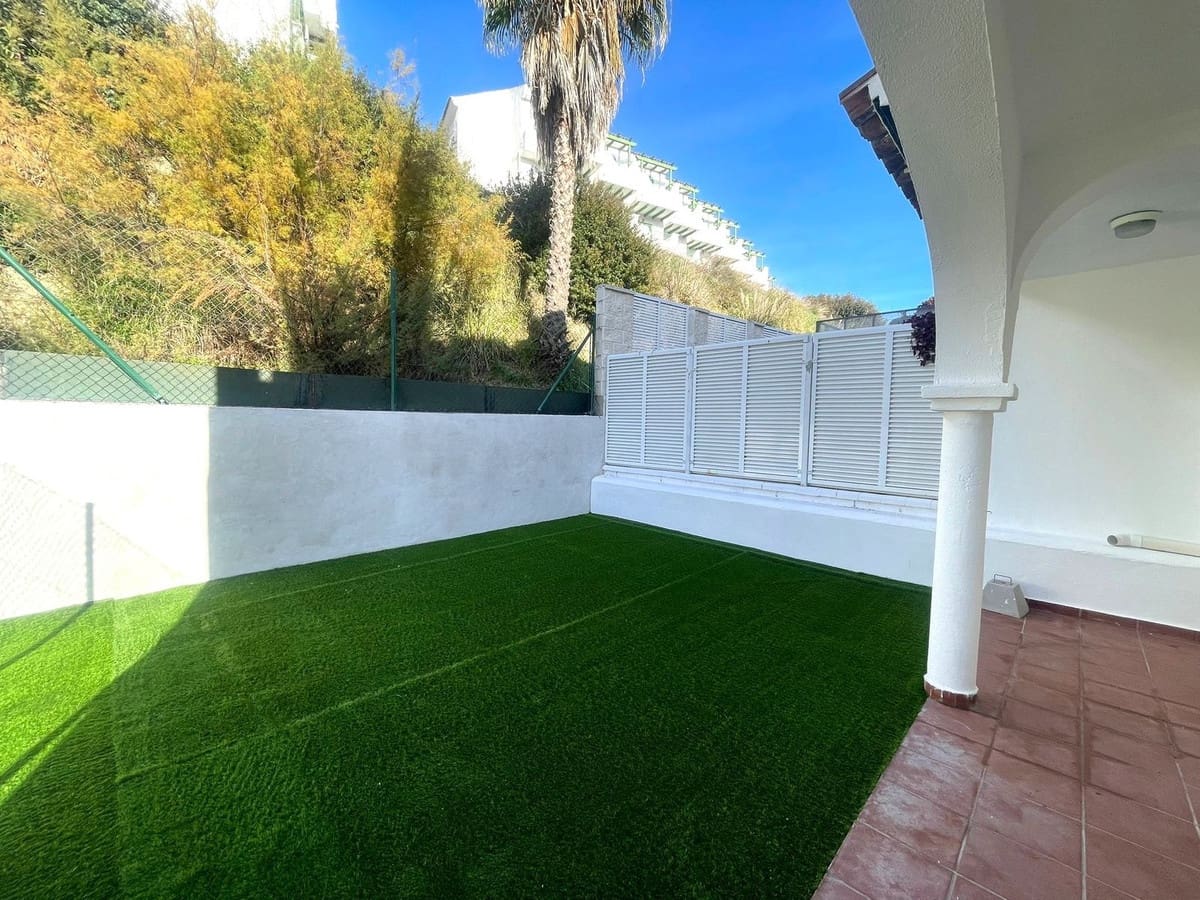 3 sovrum Hus till salu i Manilva med pool garage - 615 000 € (Ref: 9580155)