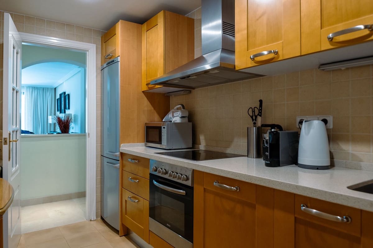 3 sypialnia Apartament na sprzedaż w Los Arqueros z basenem garażem - 485 000 € (Ref: 9583074)