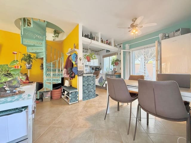 2 makuuhuone Omakotitalo myytävänä paikassa Calahonda, Mijas mukana uima-altaan - 410 000 € (Ref: 9592018)