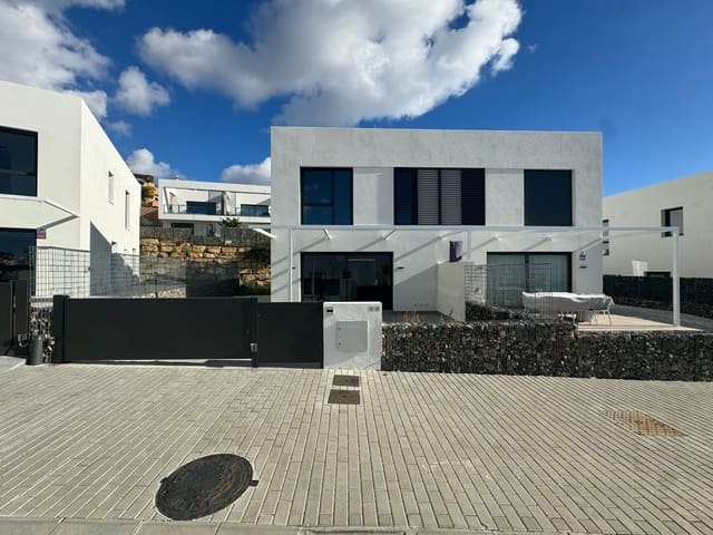 4 makuuhuone Omakotitalo myytävänä paikassa Riviera del Sol, Mijas mukana uima-altaan - 650 000 € (Ref: 9593069)