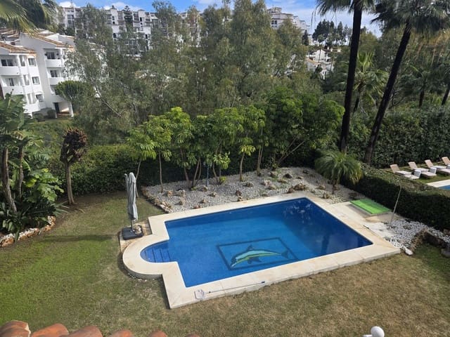 Chalet de 2 habitaciones en Calahonda, Mijas en venta con piscina garaje - 749.000 € (Ref: 9593191)