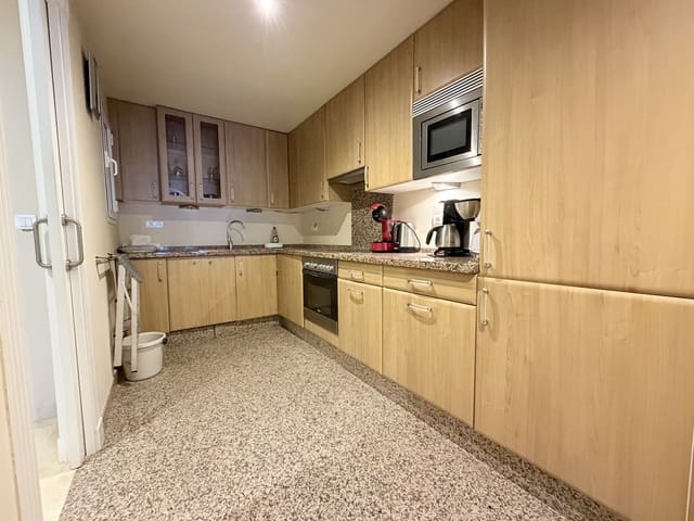 2 sypialnia Apartament na sprzedaż w Estepona z basenem - 555 000 € (Ref: 9596485)