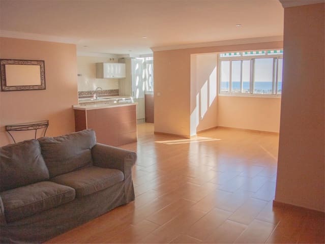 4 bedroom Apartment for sale in San Pedro de Alcantara, Marbella - € 402,000 (Ref: 9596791)