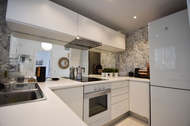 4 sovrum Hus till salu i San Pedro de Alcantara, Marbella med pool garage - 995 000 € (Ref: 9603406)