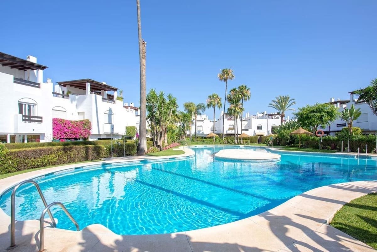4 sovrum Hus till salu i San Pedro de Alcantara med pool garage - 995 000 € (Ref: 9603406)
