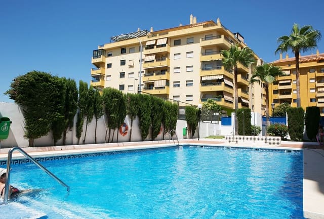 3 sypialnia Penthouse na sprzedaż w San Pedro de Alcantara, Marbella z basenem garażem - 695 000 € (Ref: 9603407)