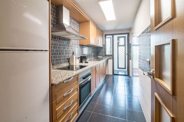 2 makuuhuone Huoneisto myytävänä paikassa Selwo, Estepona mukana uima-altaan 
autotalli - 344 000 € (Ref: 9603553)