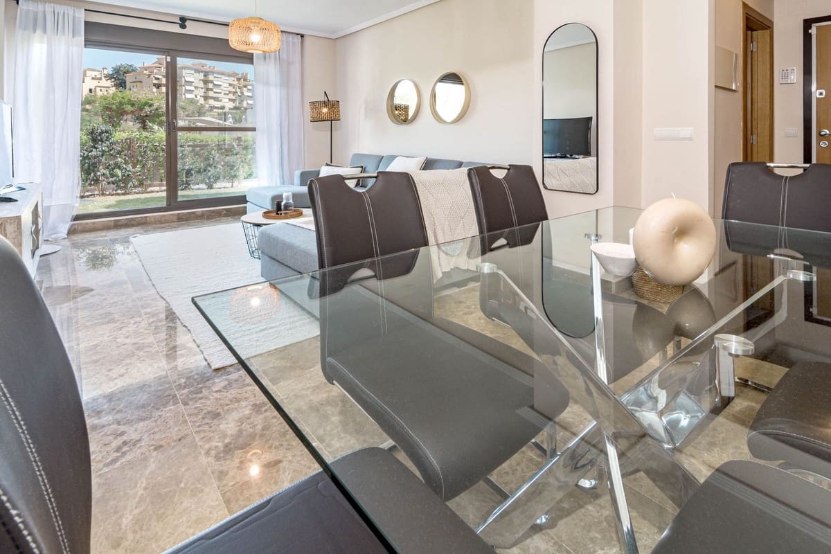 2 makuuhuone Huoneisto myytävänä paikassa New Golden Mile mukana uima-altaan 
autotalli - 344 000 € (Ref: 9603553)