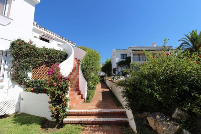 2 sovrum Lägenhet till salu i El Paraiso, Estepona med pool - 350 000 € (Ref: 9603665)