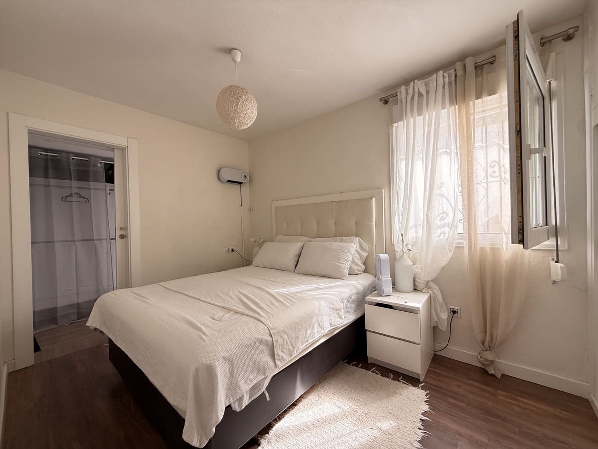 3 makuuhuone Omakotitalo myytävänä paikassa Manilva mukana uima-altaan - 335 000 € (Ref: 9605276)