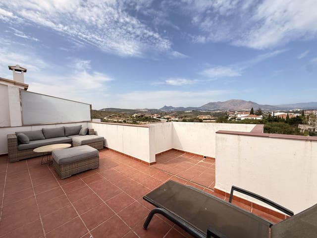 3 makuuhuone Omakotitalo myytävänä paikassa Manilva mukana uima-altaan - 335 000 € (Ref: 9605276)