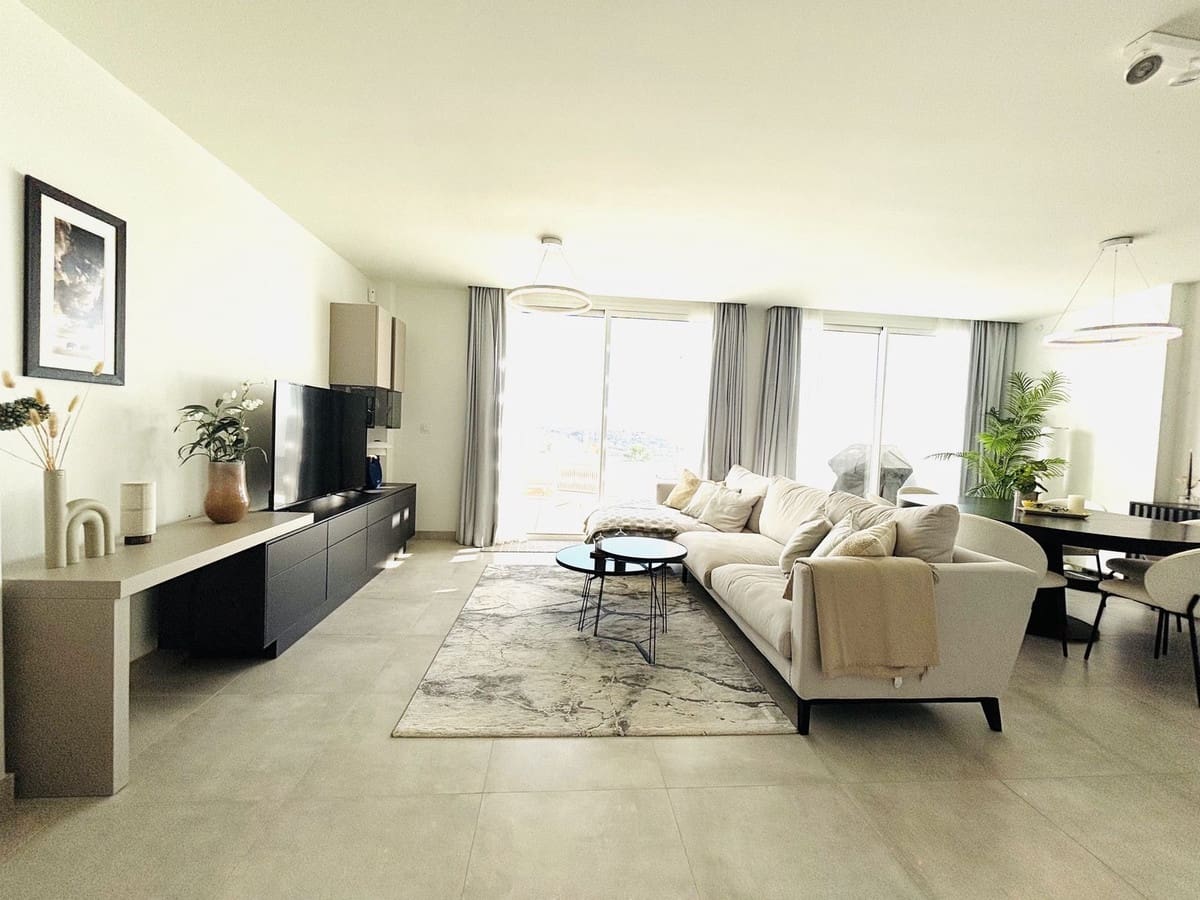 3 sypialnia Apartament na sprzedaż w La Cala de Mijas z basenem garażem - 729 000 € (Ref: 9606784)