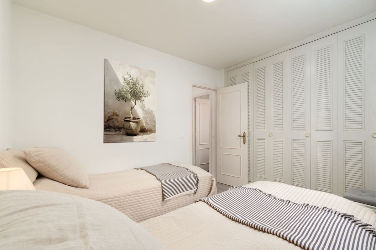 2 sovrum Takvåning till salu i Riviera del Sol med pool - 299 000 € (Ref: 9608270)