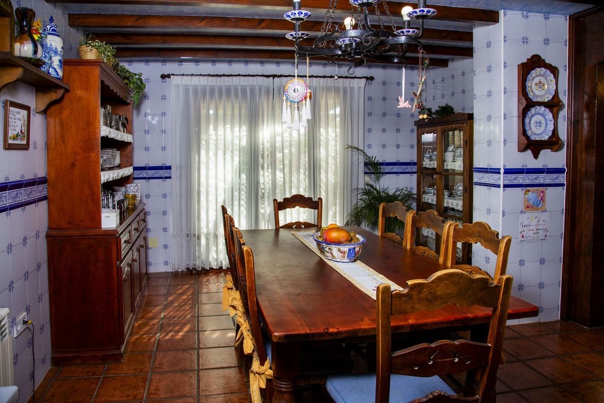 6 sypialnia Willa na sprzedaż w La Cala de Mijas z basenem garażem - 2 450 000 € (Ref: 9609460)