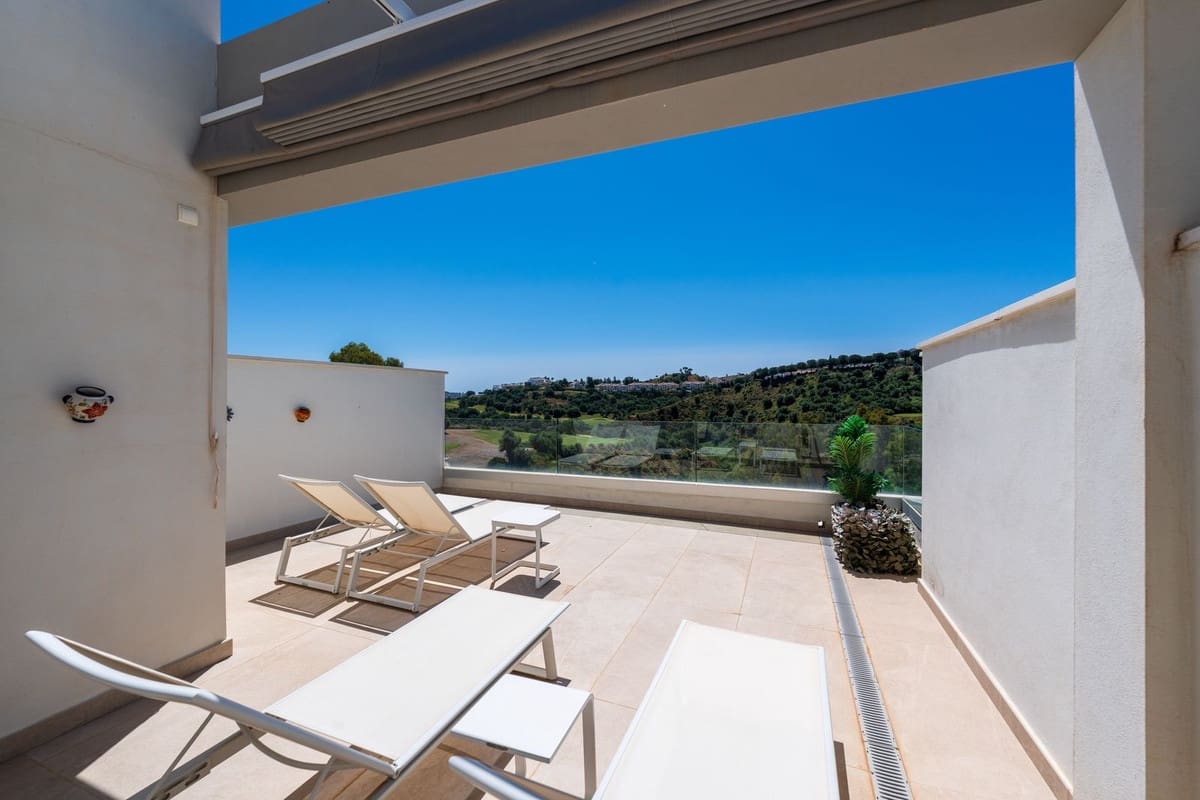 3 bedroom Townhouse for sale in La Cala de Mijas with pool garage - € 715,000 (Ref: 9609462)