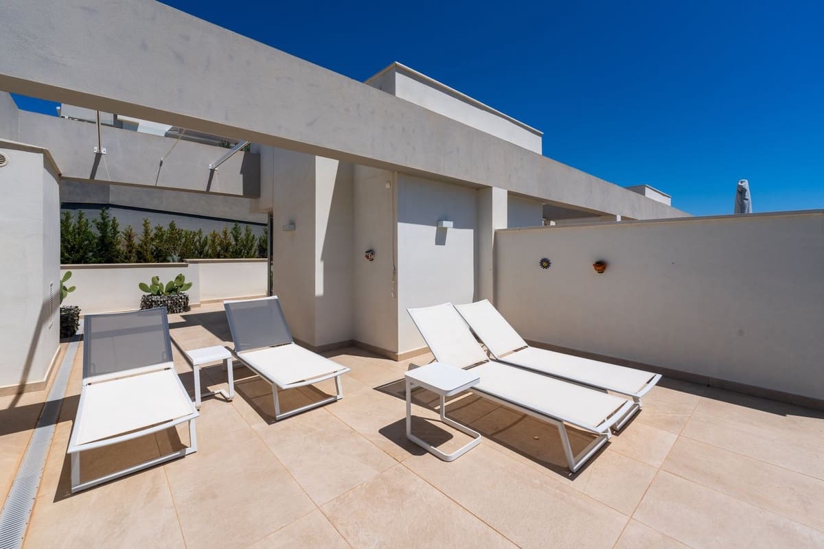 3 bedroom Townhouse for sale in La Cala de Mijas with pool garage - € 715,000 (Ref: 9609462)