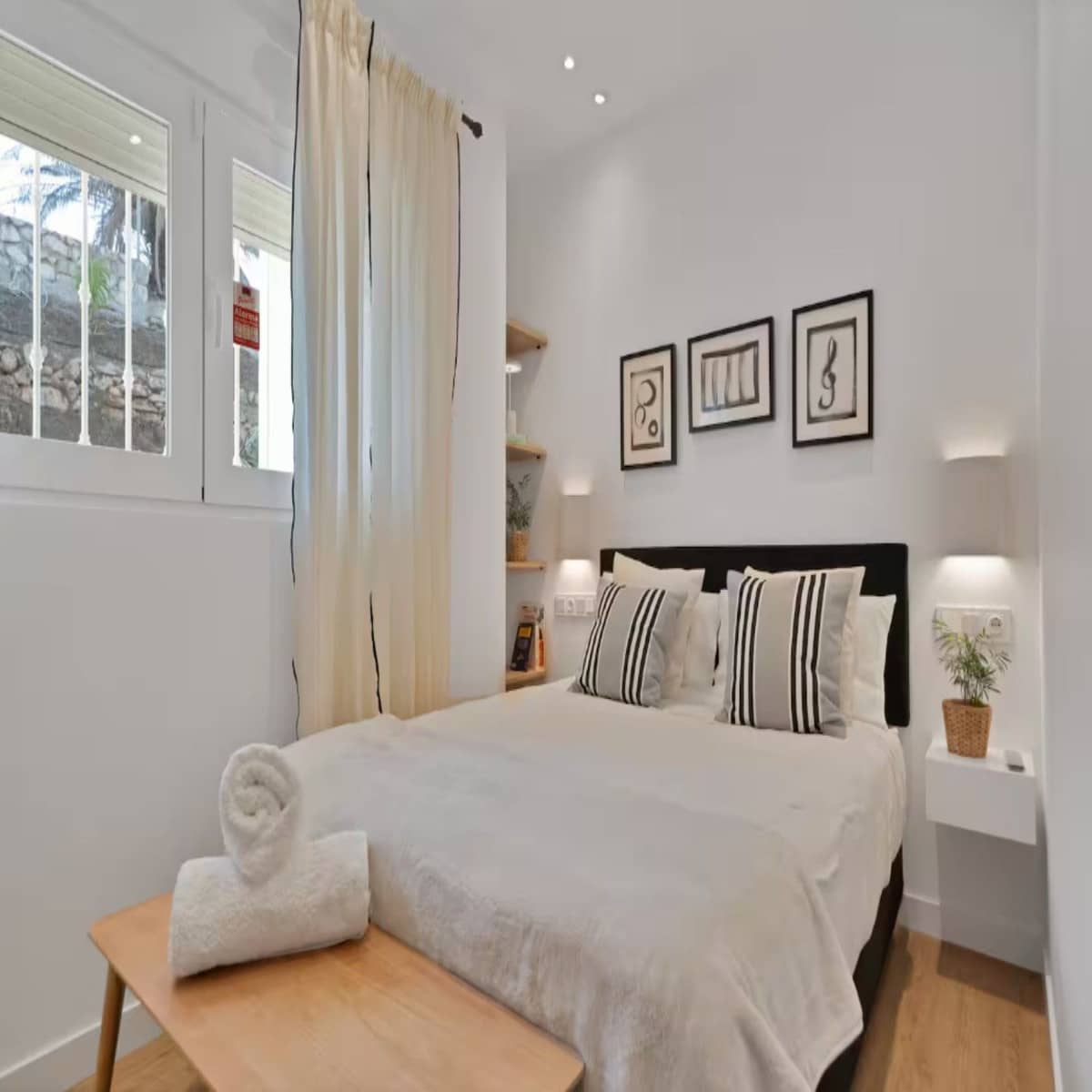 6 bedroom Villa for sale in Benalmadena with pool - € 4,000,000 (Ref: 9610175)