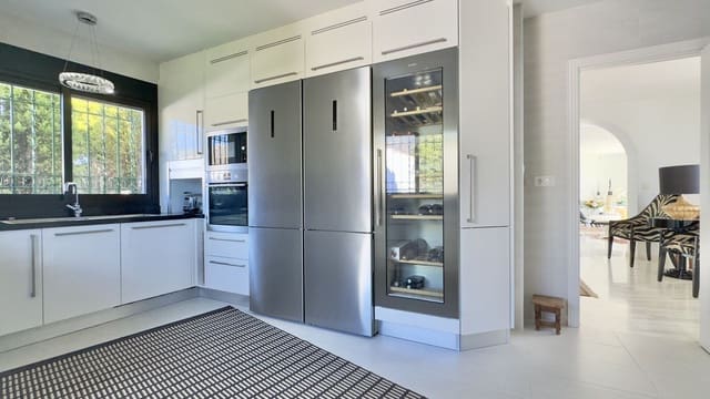 5 Zimmer Villa zu verkaufen in Benalmádena mit Pool Garage - 3.200.000 € (Ref: 9610176)