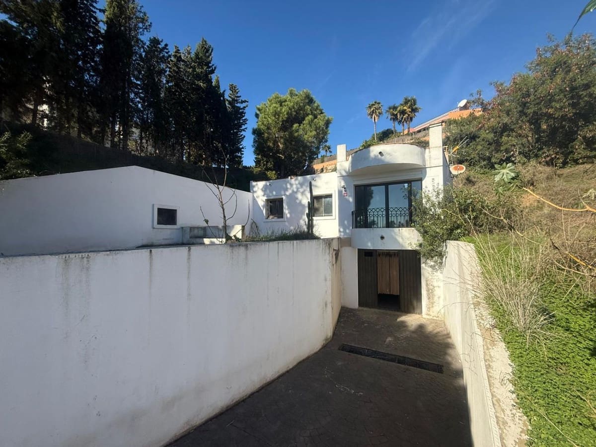 3 sypialnia Dom na sprzedaż w Estepona z basenem - 370 000 € (Ref: 9614513)
