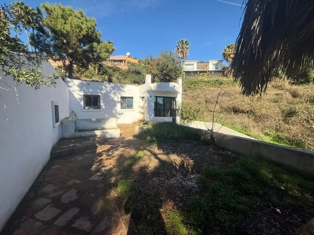 Casa de 3 habitaciones en Estepona en venta con piscina - 370.000 € (Ref: 9614513)