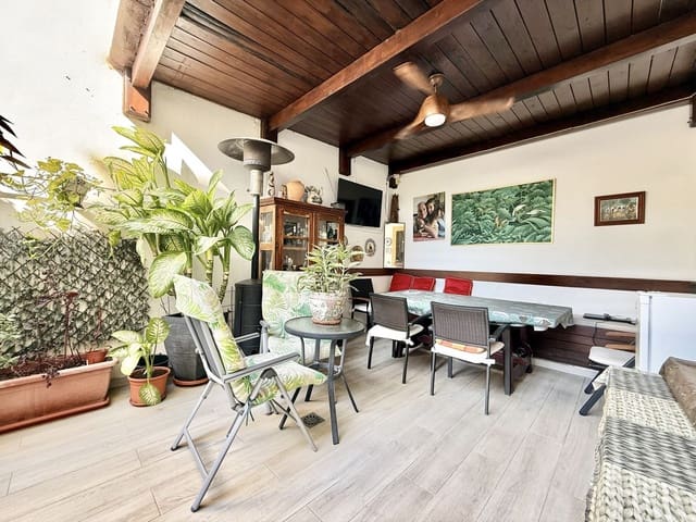 Casa de 4 habitaciones en Estepona en venta con garaje - 700.000 € (Ref: 9614514)