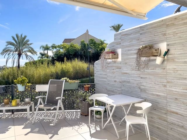 Casa de 3 habitaciones en El Paraiso, Estepona en venta con piscina garaje - 595.000 € (Ref: 9614516)