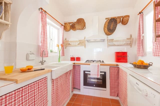 3 soverom Villa til salgs i Cancelada, Estepona med svømmebasseng garasje - € 890 000 (Ref: 9618199)