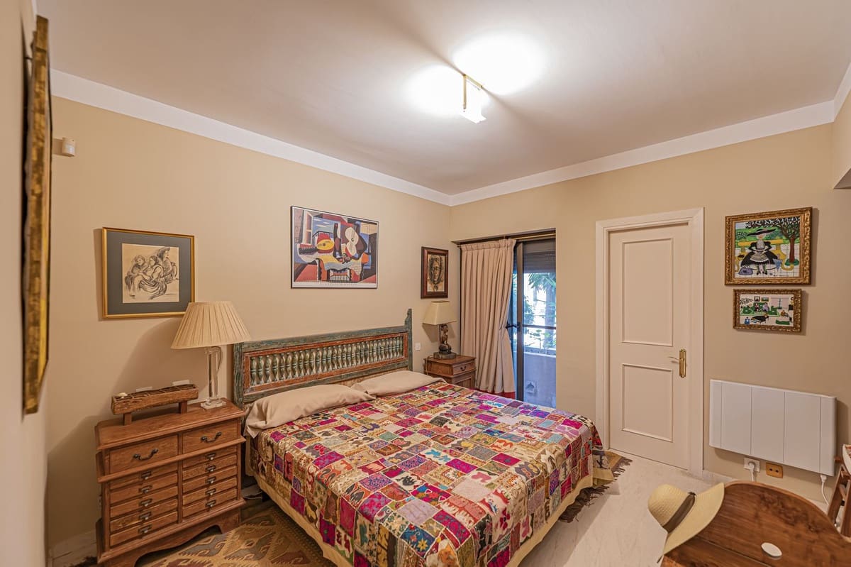 2 soverom Leilighet til salgs i Atalaya-Isdabe med svømmebasseng - € 475 000 (Ref: 9623164)