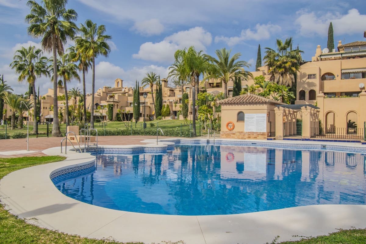 2 soverom Leilighet til salgs i Atalaya-Isdabe med svømmebasseng - € 475 000 (Ref: 9623164)