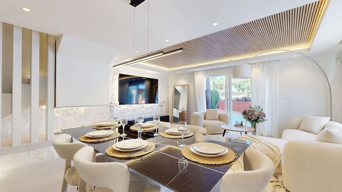 3 bedroom Townhouse for sale in New Golden Mile with pool garage - € 820,000 (Ref: 9623171)