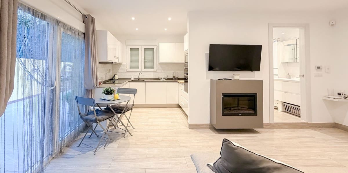 4 soverom Villa til salgs i Mijas Golf med svømmebasseng garasje - € 1 220 000 (Ref: 9624110)