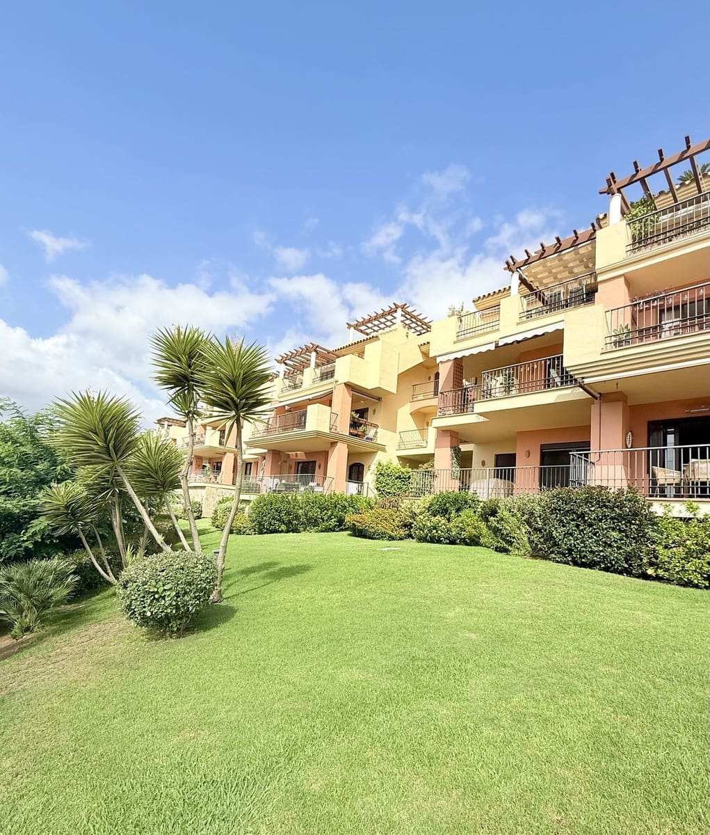 2 chambre Appartement à vendre à Los Arqueros avec piscine garage - 485 000 € (Ref: 9624113)