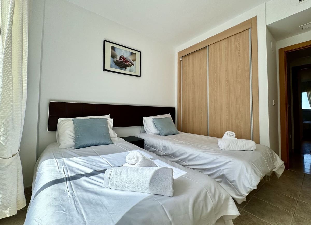 2 slaapkamer Appartement te koop in Bahia de Casares met zwembad garage - € 245.000 (Ref: 9628050)