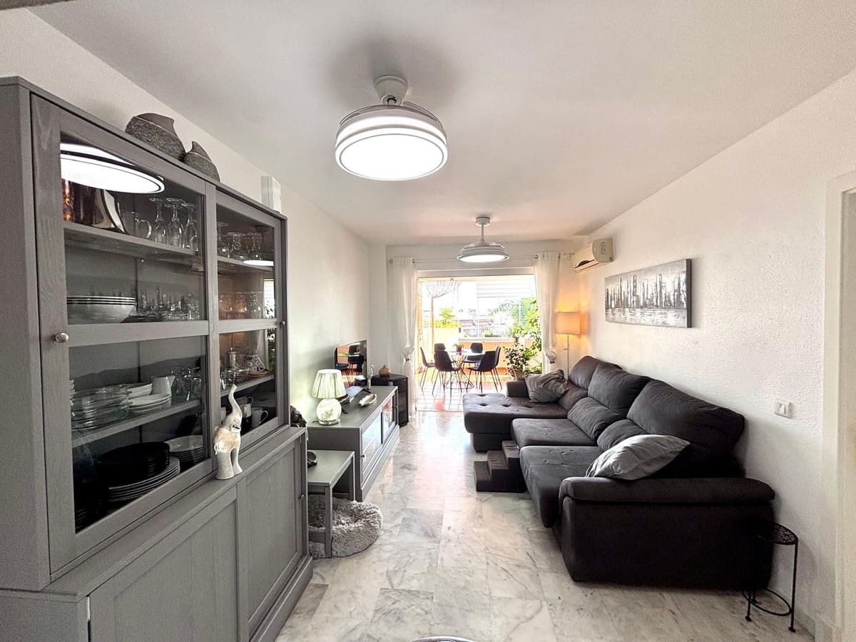 2 slaapkamer Appartement te koop in Bahia de Casares met zwembad garage - € 230.000 (Ref: 9628051)