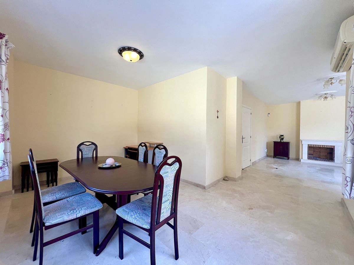 3 sovrum Hus till salu i Riviera del Sol med pool garage - 470 000 € (Ref: 9628239)