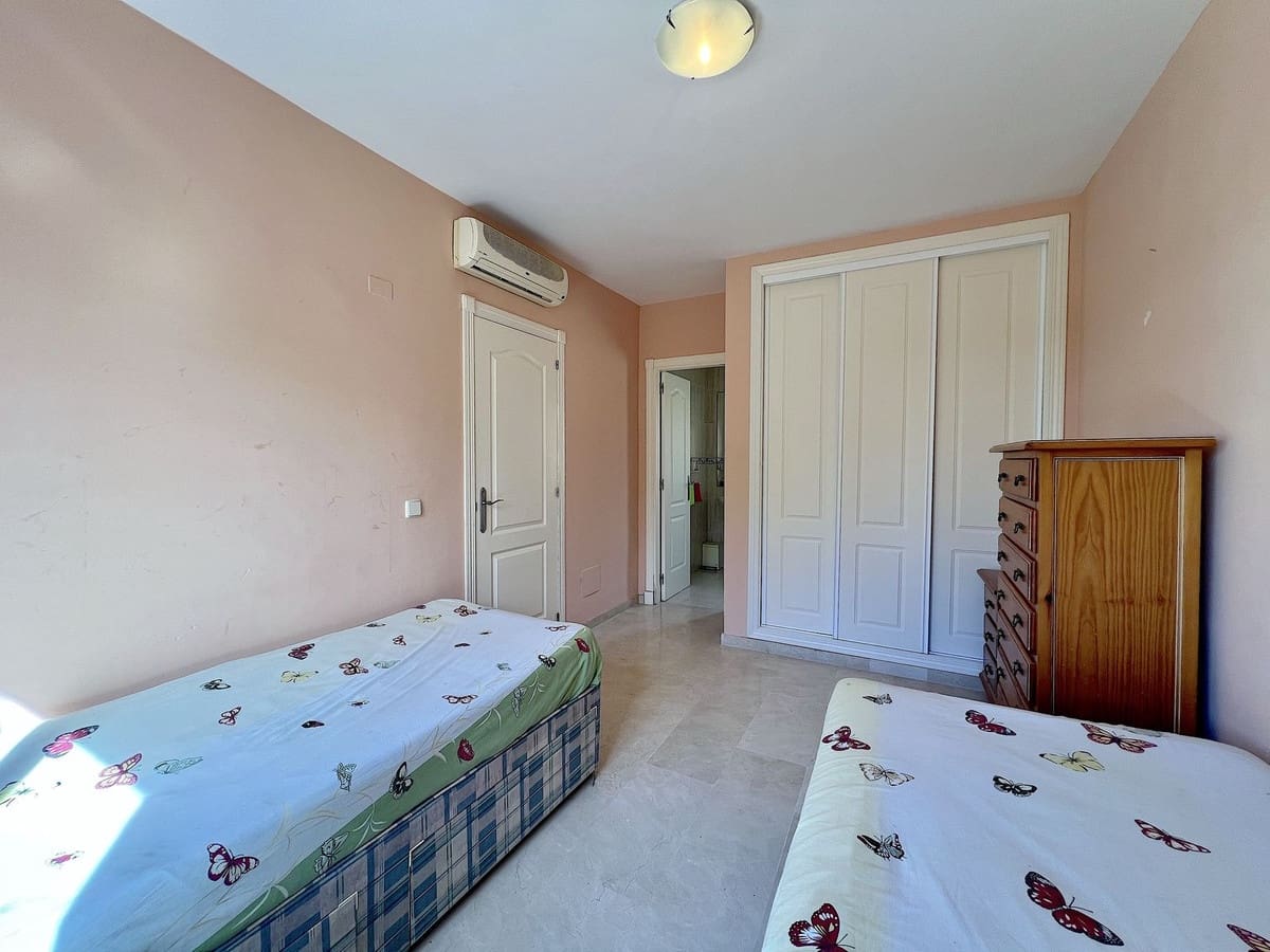 3 sovrum Hus till salu i Riviera del Sol med pool garage - 470 000 € (Ref: 9628239)