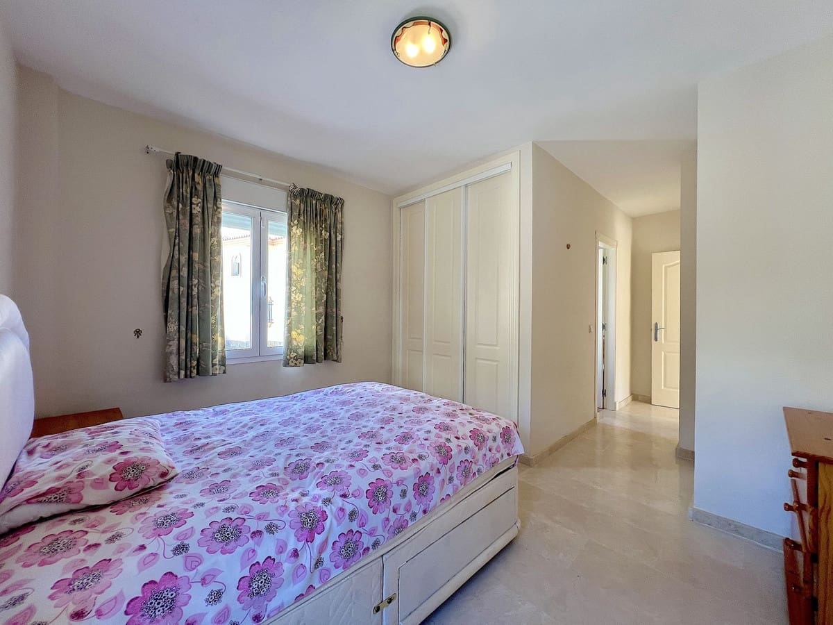 3 sovrum Hus till salu i Riviera del Sol med pool garage - 470 000 € (Ref: 9628239)