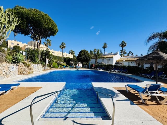 2 bedroom Townhouse for sale in Mijas Costa, Mijas with pool garage - € 579,000 (Ref: 9628240)